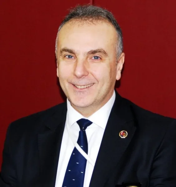 İsmail BAYAZIT