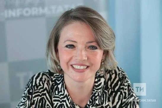Aygül ŞARİPOVA
